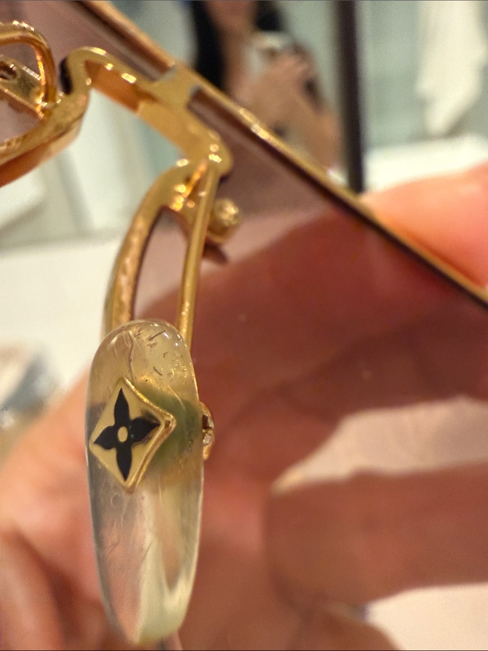 Louis Vuitton Gold Frame Sunglasses with Brown Gradient monogram logo Lenses - Picture 7 of 7